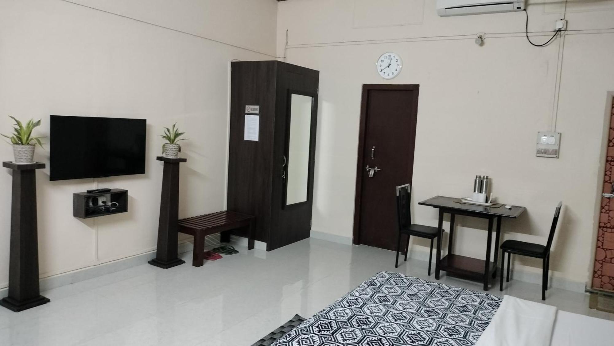 Bononi Apartment Jorhat Exterior photo