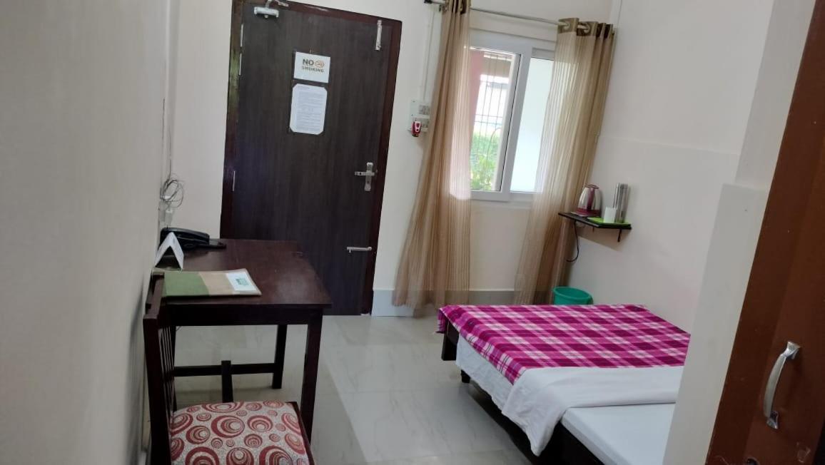 Bononi Apartment Jorhat Exterior photo